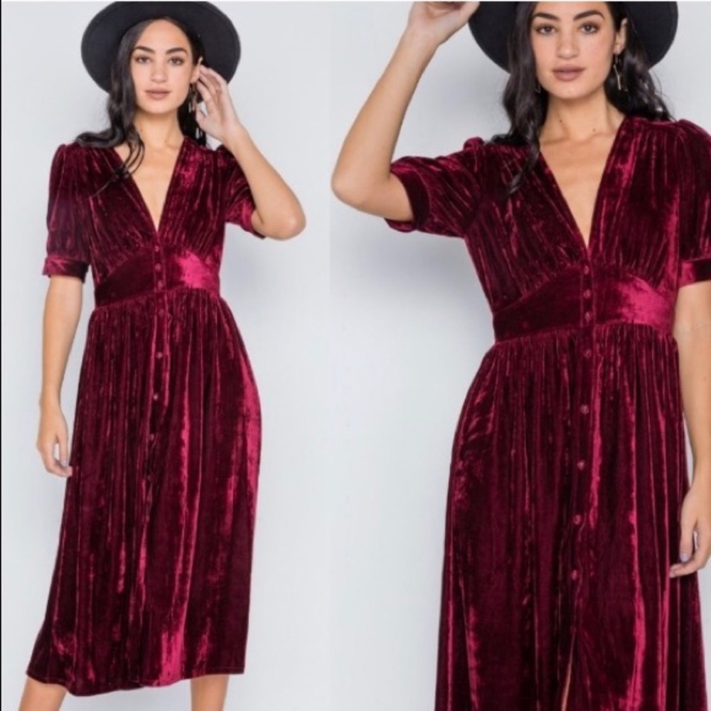 LAST 1 Velvet Midi Dress in Wine